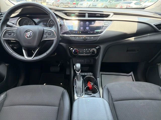 Used 2023  Buick Preferred image 9