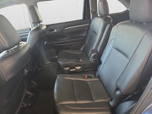 Used 2018 Shoreline Mist Toyota Limited Platinum image 15