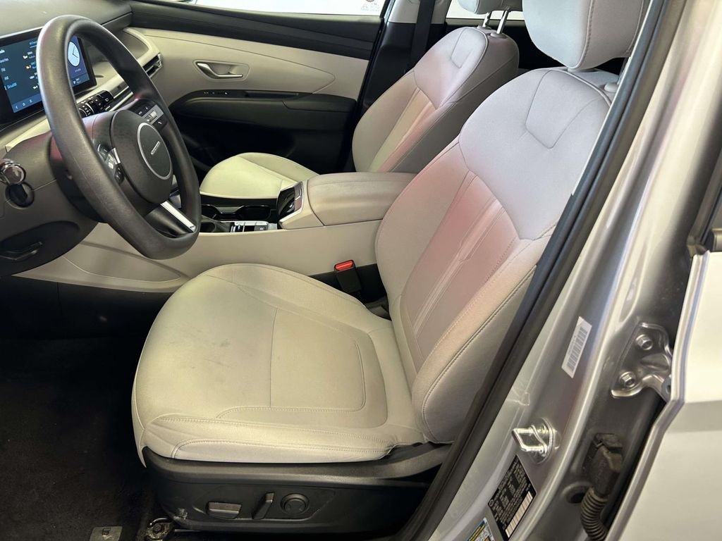 Used 2025 Silver Hyundai SEL image 15