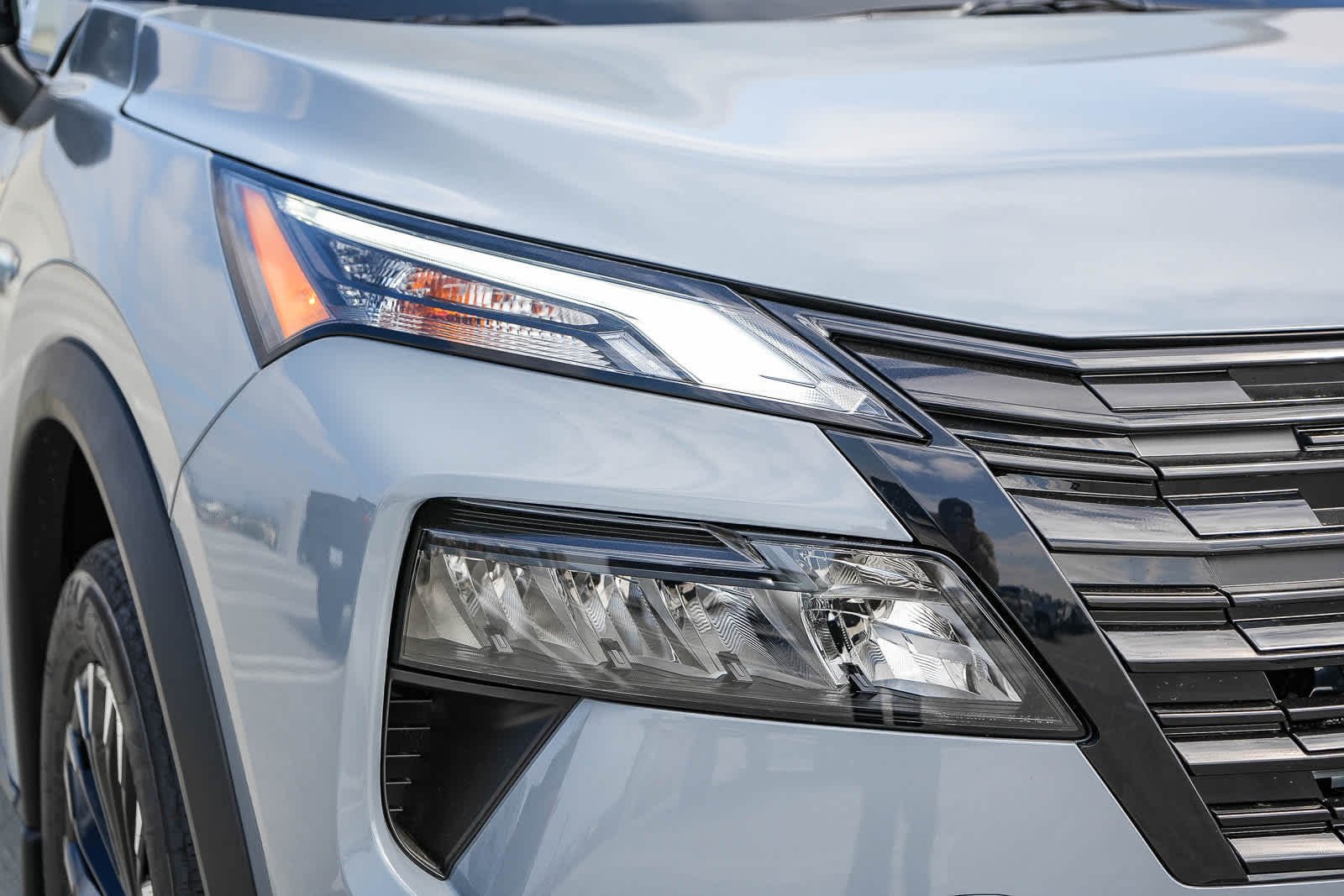New 2026 Boulder Gray Pearl Nissan Dark Armor™ image 4