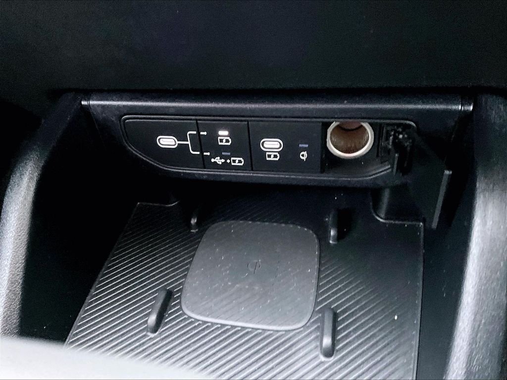 Used 2025 Interstellar Gray Kia EX image 27