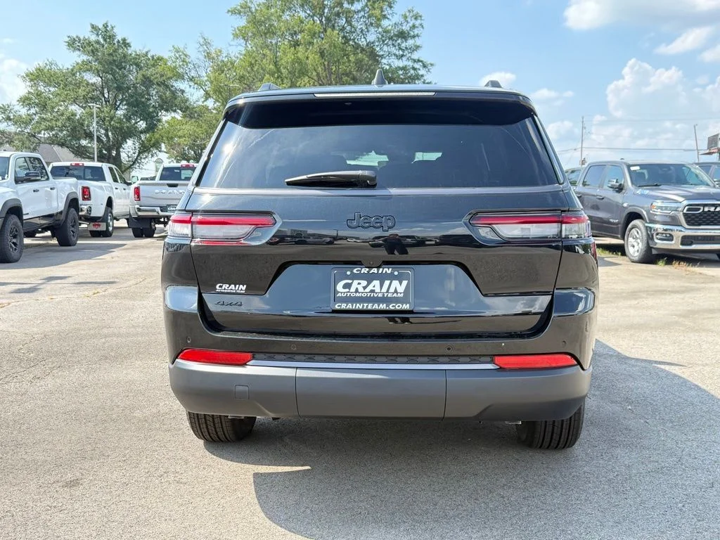 Used 2026 Black Jeep Altitude image 6