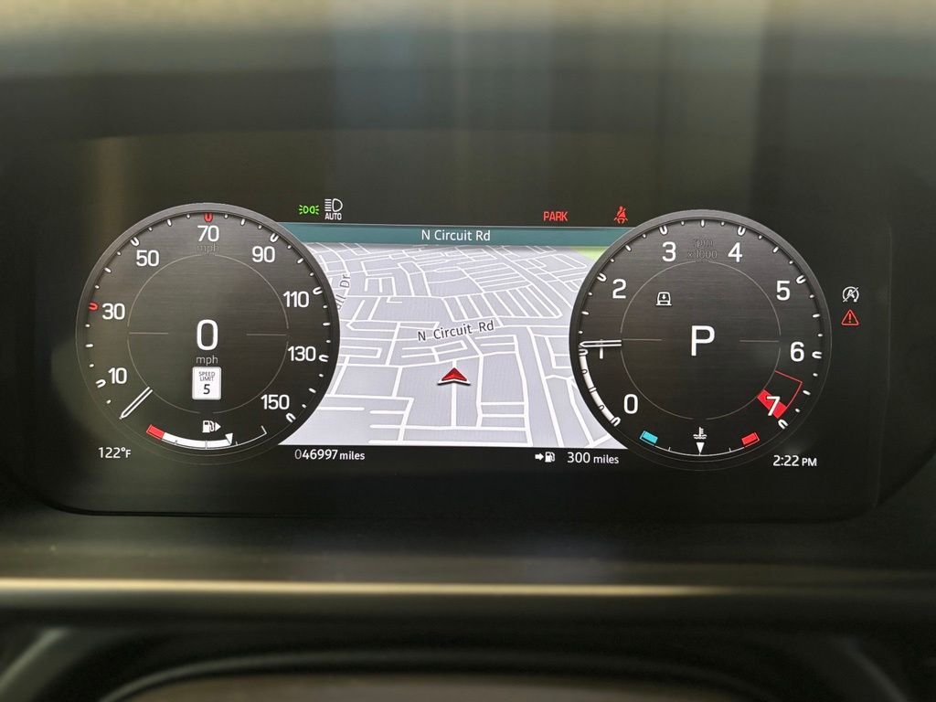 Used 2023 Gray Land Rover X-Dynamic SE image 7