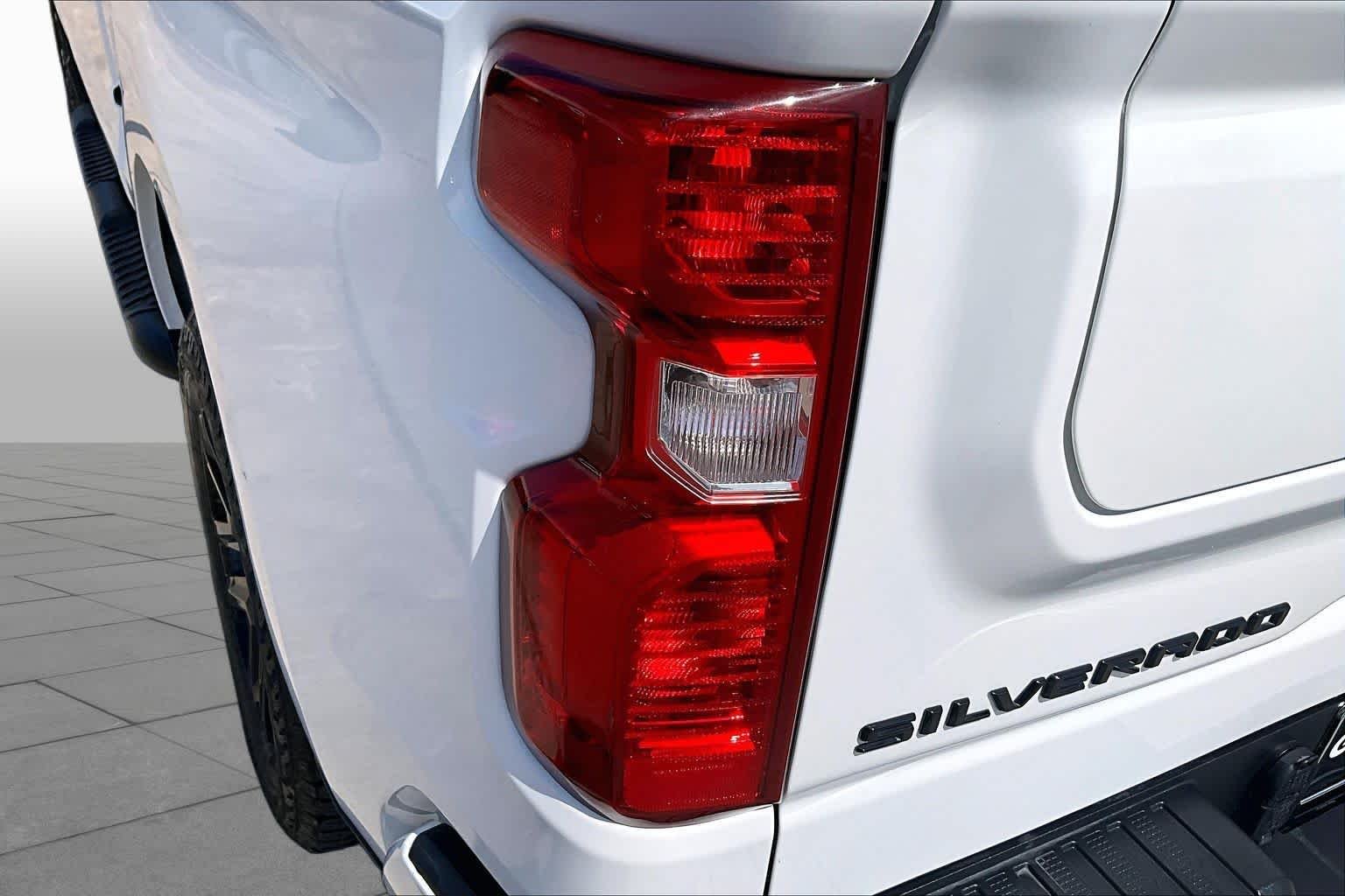 Used 2024 Summit White Chevrolet Custom image 29