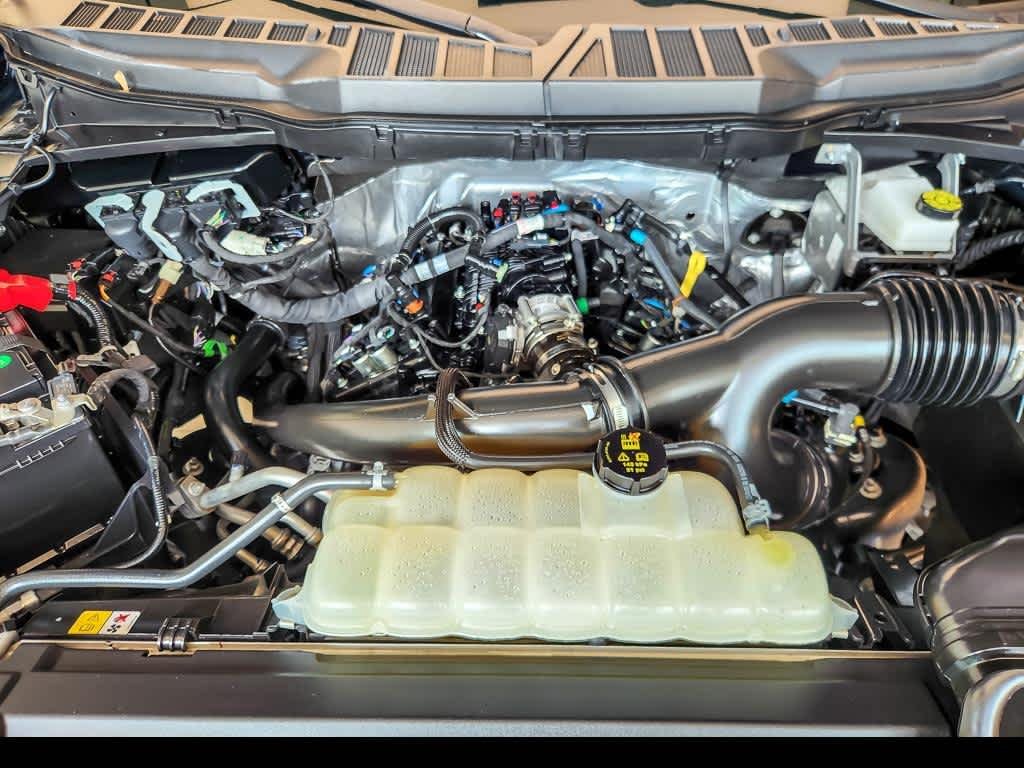 2025 Ford F-150 XLT - Photo 22