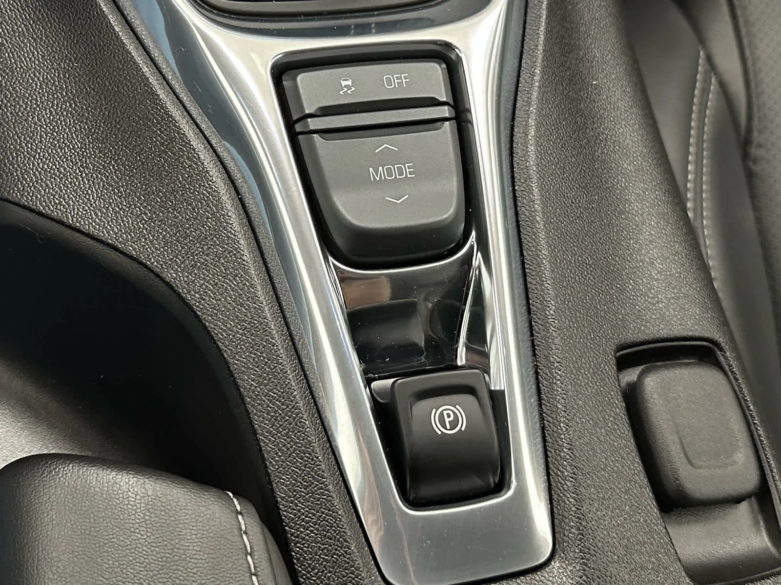 Used 2016 Blue Velvet Metallic Chevrolet 2SS image 25