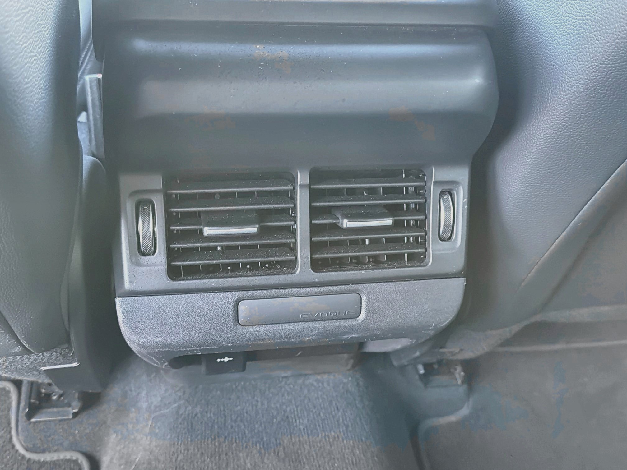 Used 2021 Fuji White Land Rover R-Dynamic S image 18