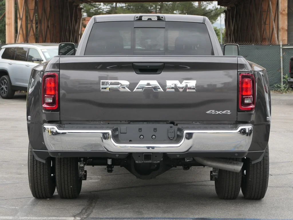 New 2026 Gray RAM Tradesman image 4