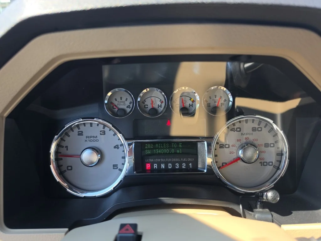 Used 2008 White Ford XL image 7