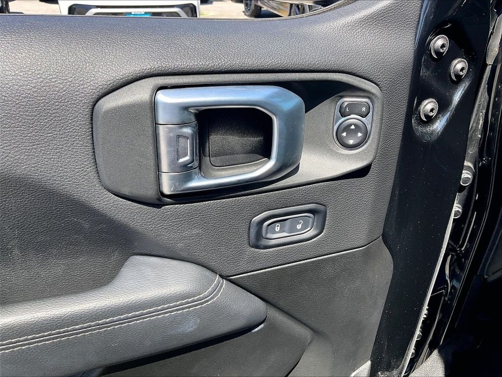 Used 2023 Black Clearcoat Jeep Sahara image 34