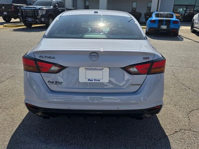 Used 2024 Gray Nissan 2.0 SR image 11