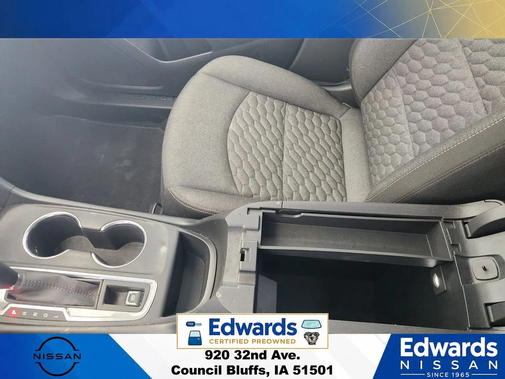 Used 2019 Silver Chevrolet LT image 32