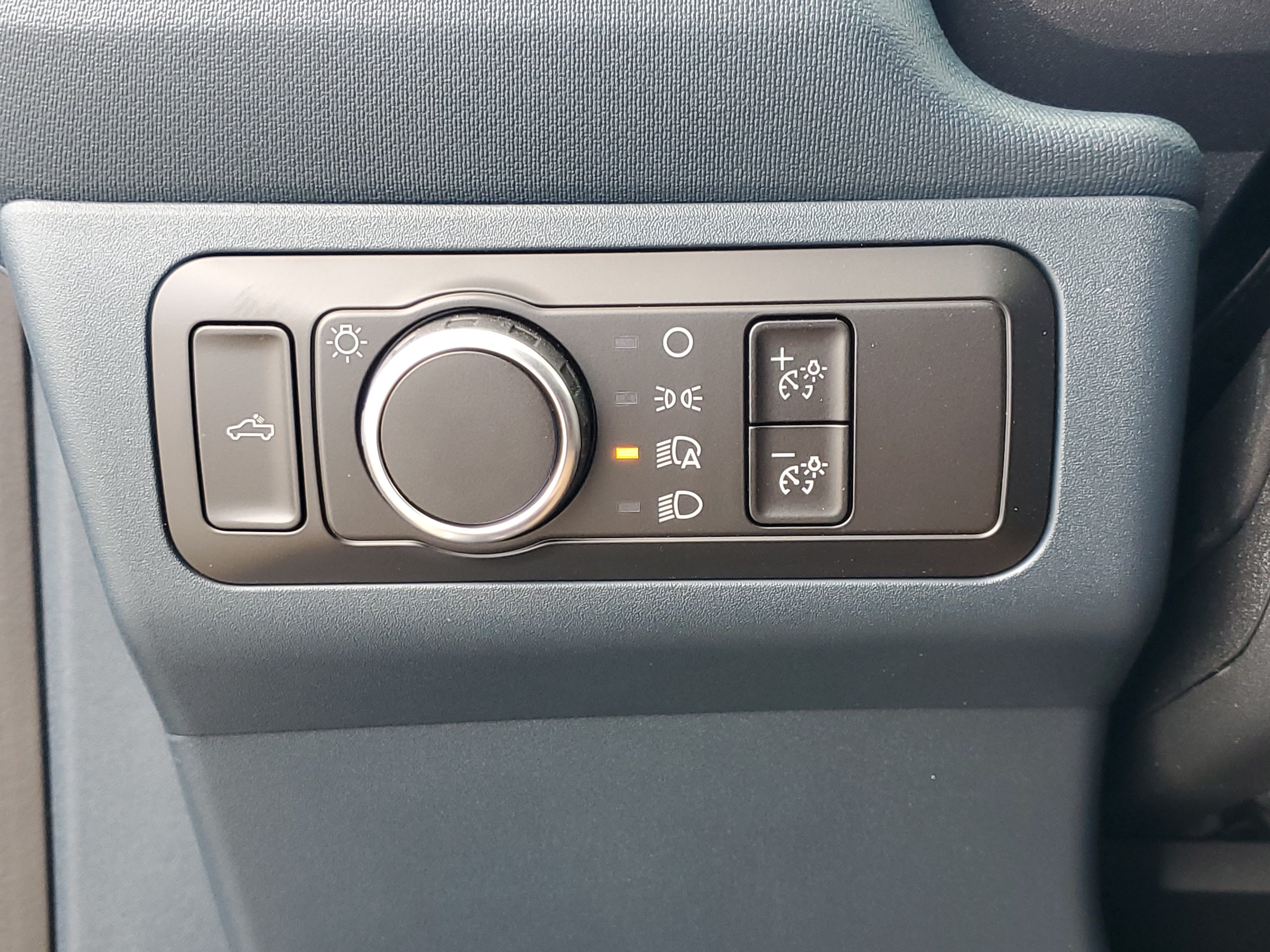 New 2026 Space White Metallic Ford Tremor® image 16