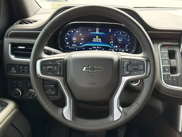 Used 2024 Summit White Chevrolet Z71 image 24