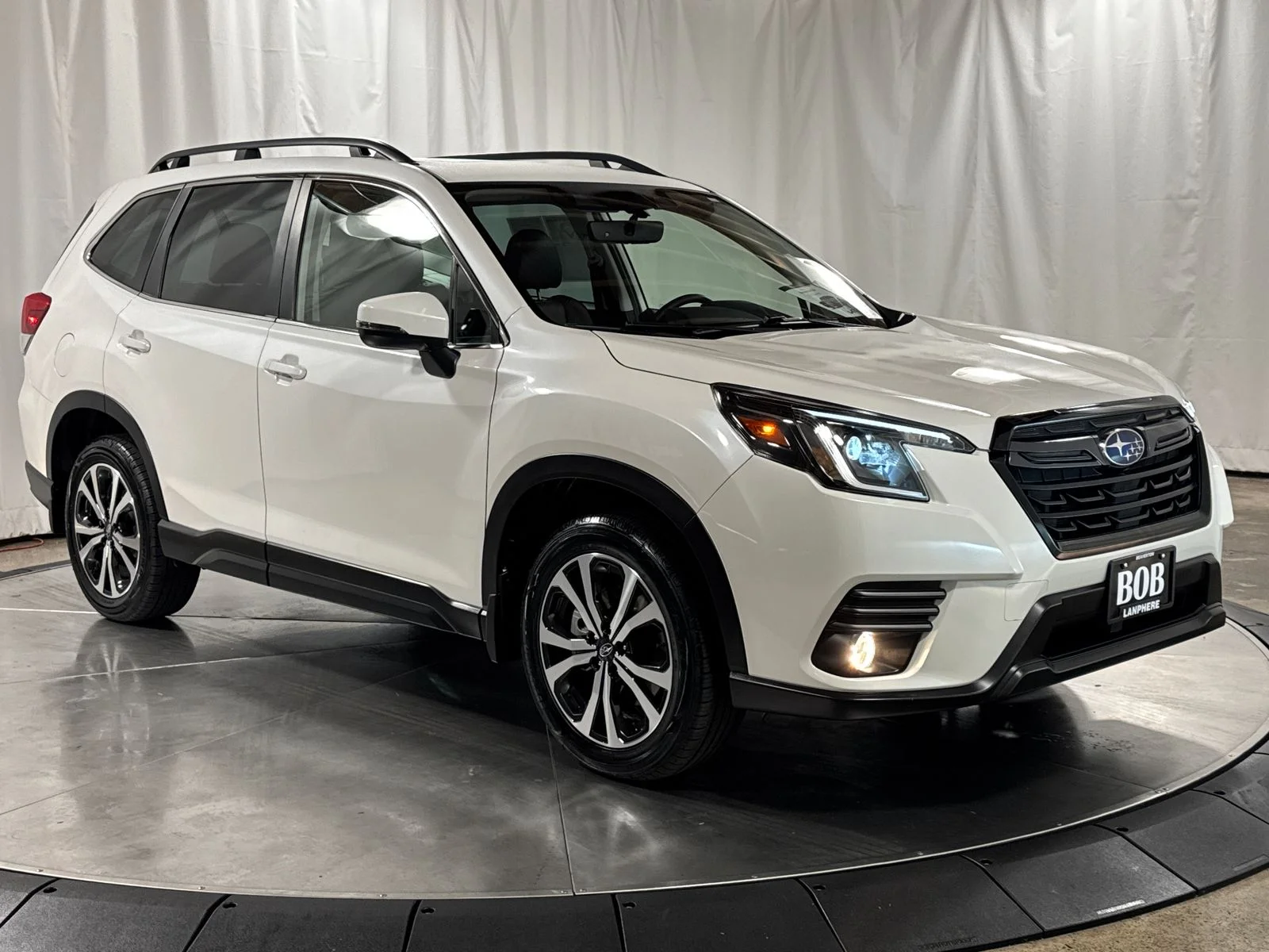 Used 2023 Crystal White Pearl Subaru Limited image 7