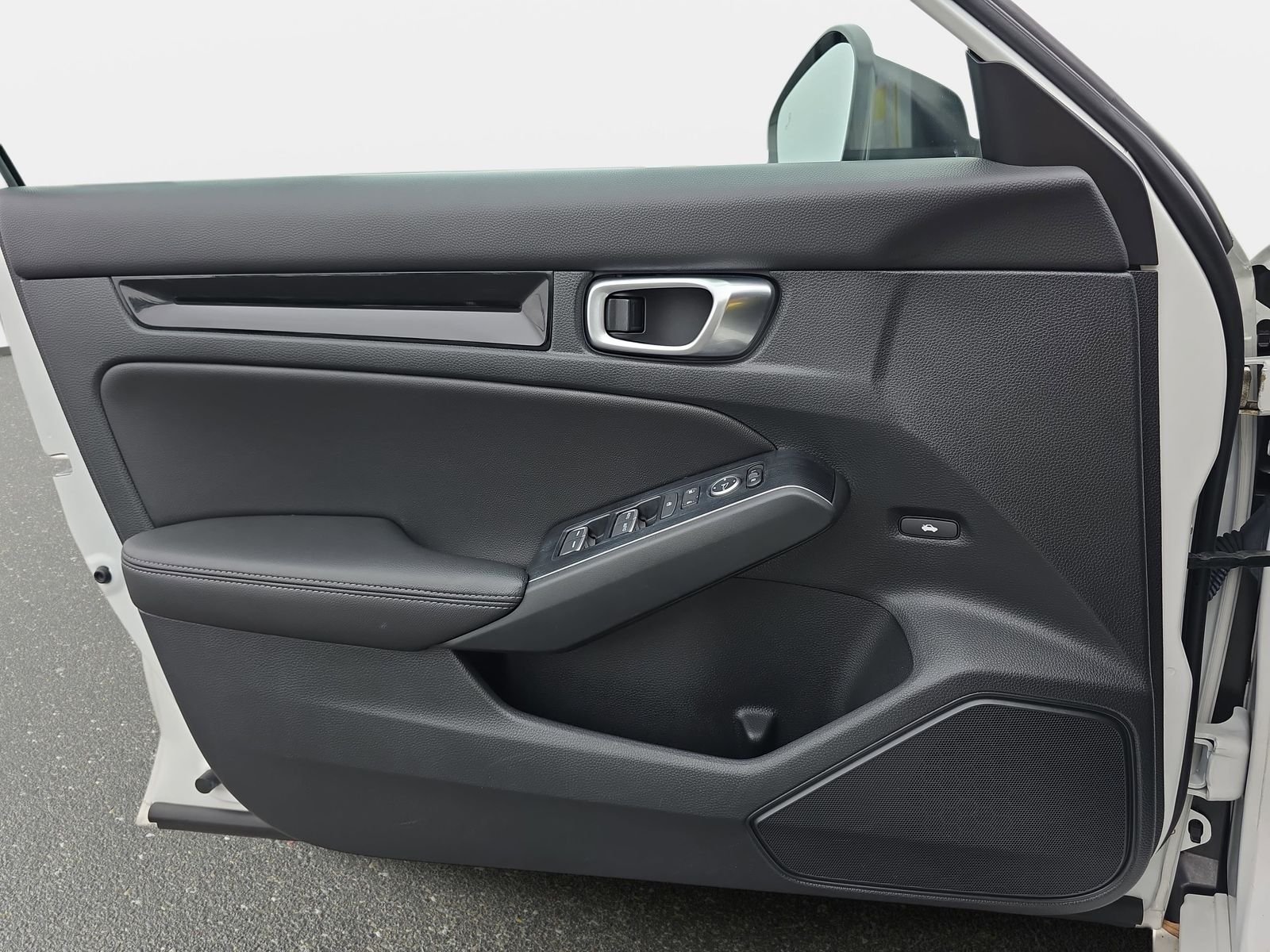 Used 2024  Honda Touring image 27
