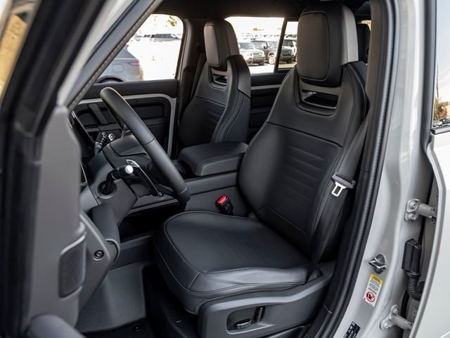 New 2026 Borasco Grey LAND ROVER OCTA image 13