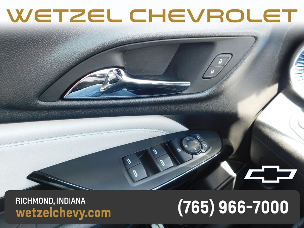 Used 2025 Red Chevrolet LT image 25