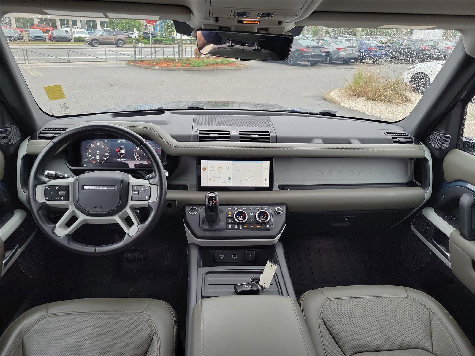 Used 2020 Fuji White Land Rover HSE image 27
