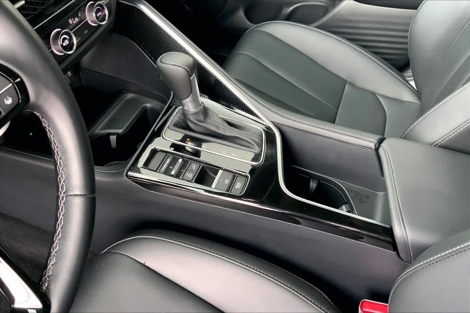 Used 2025 Solar Silver Metallic Acura  image 17