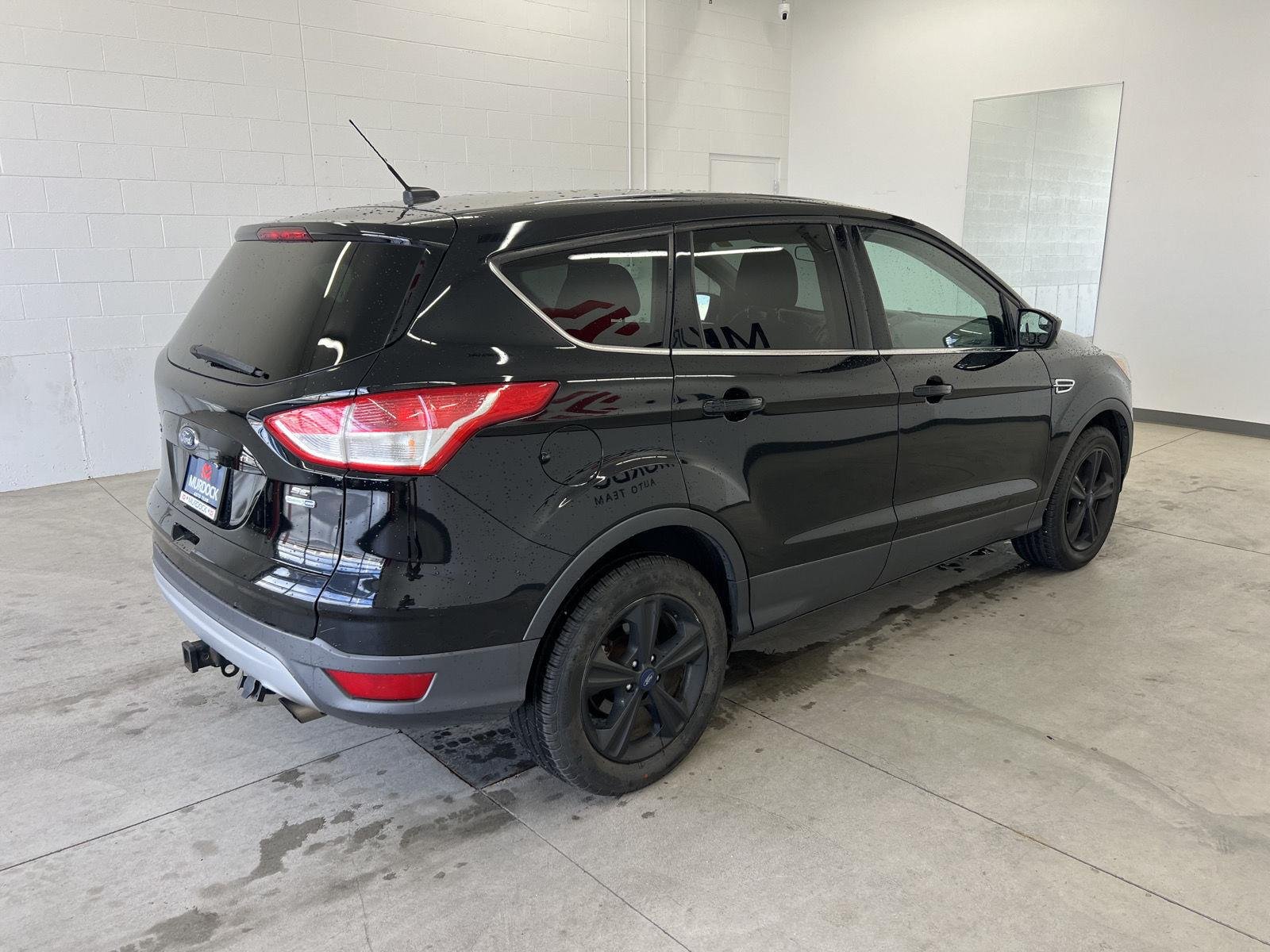 Used 2016 Shadow Black Ford SE image 4