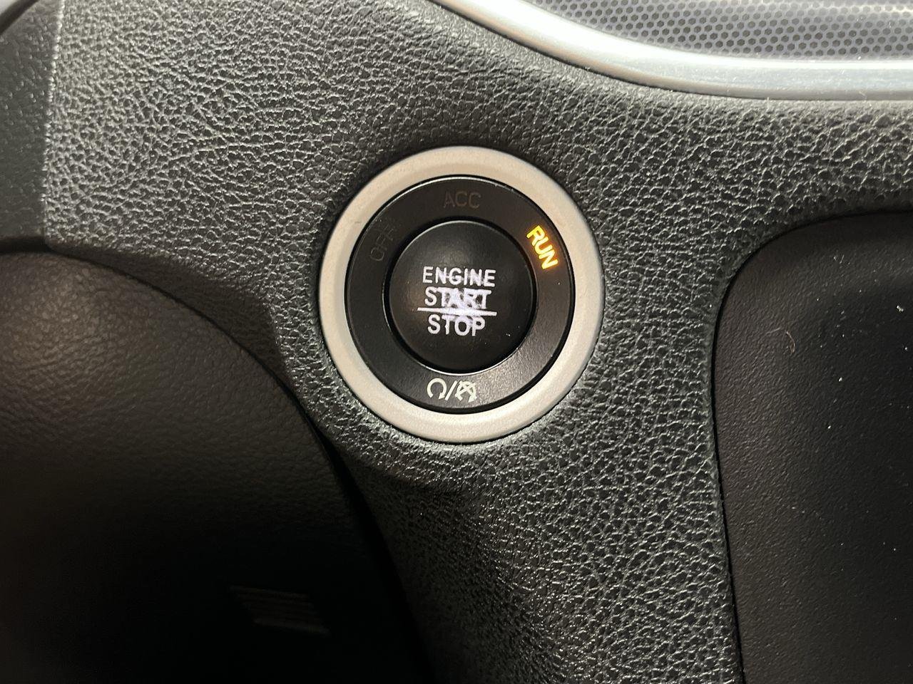 Used 2017 Granite Pearlcoat Dodge SXT image 17