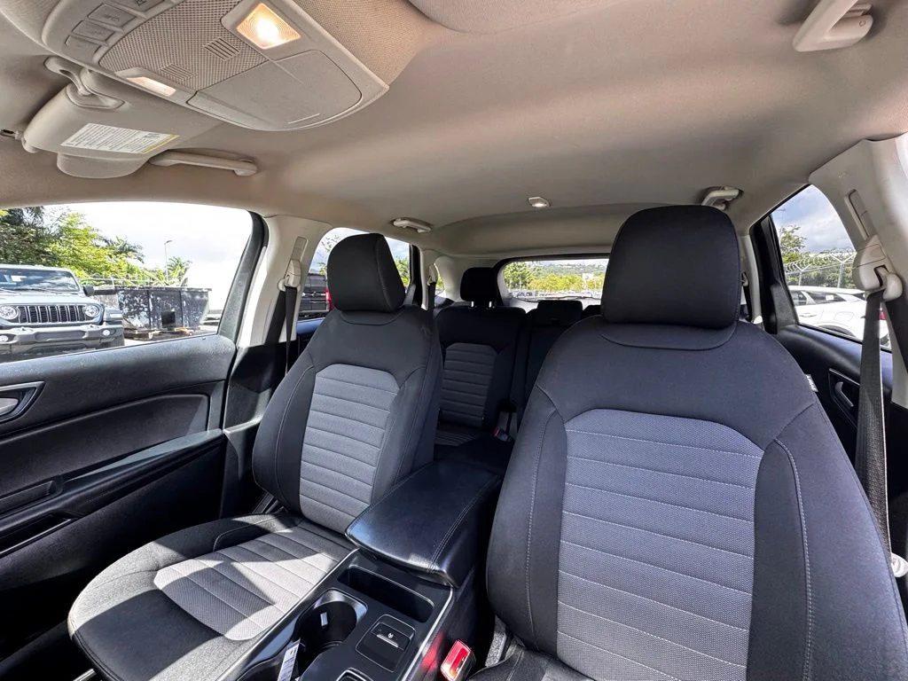 Used 2023  Ford SE image 16