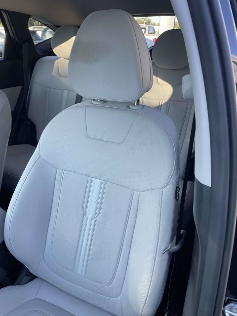 Certified Used 2025 Phantom Black Hyundai SEL image 17