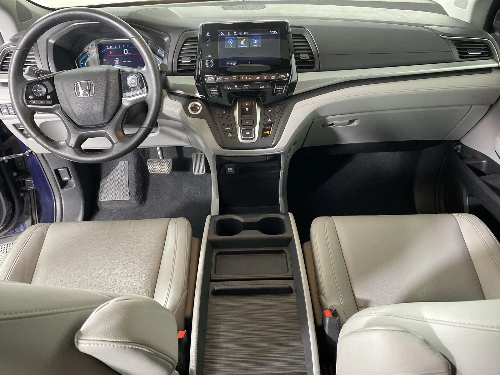 Used 2018 Obsidian Blue Pearl Honda EX-L image 28