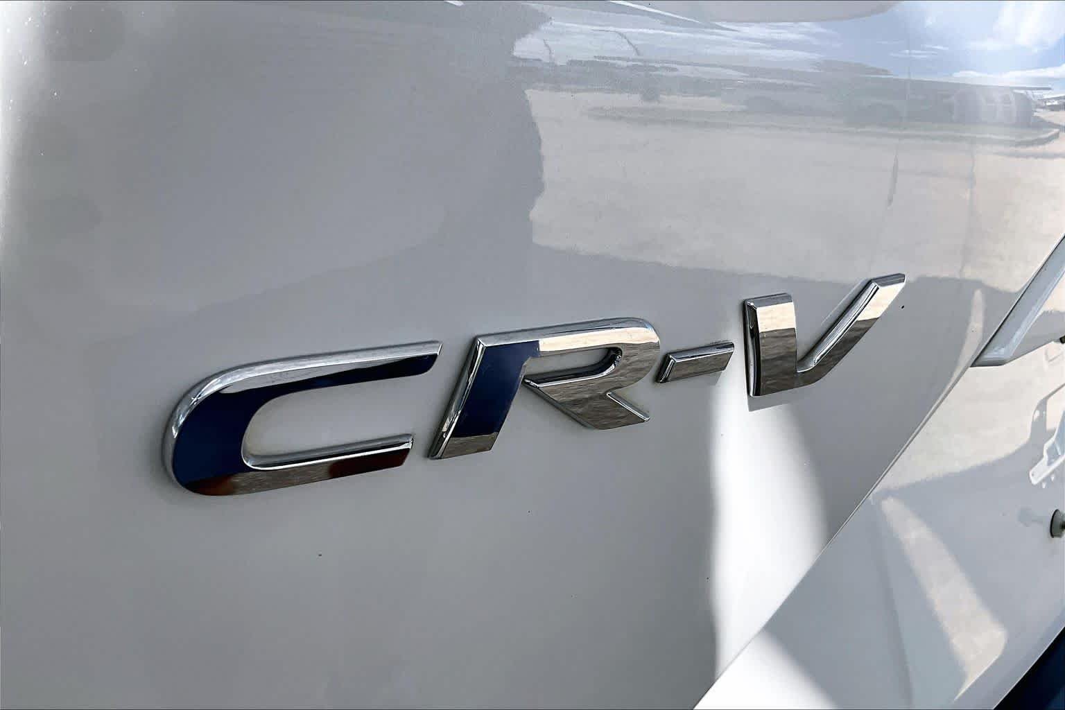 Certified Used 2022 Platinum White Pearl Honda AWD EX image 31
