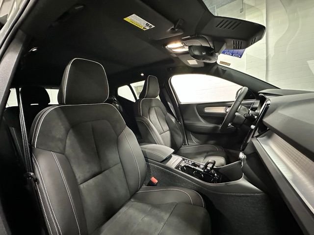 New 2026 Gray Volvo B5 Ultra Black Edition image 16