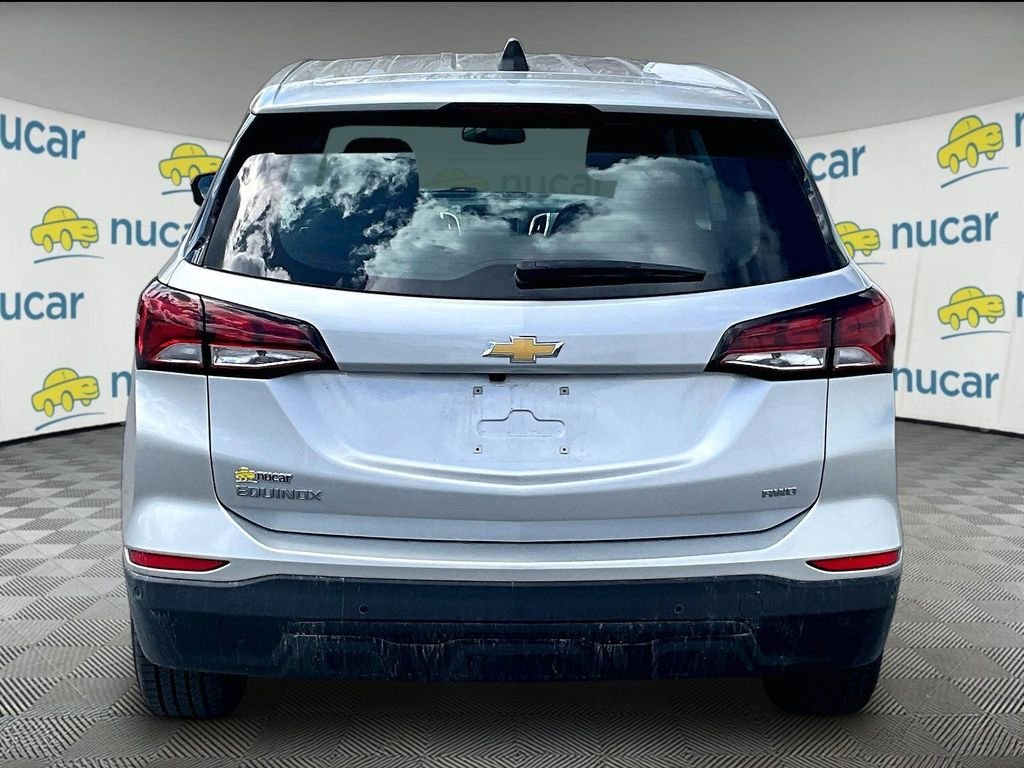 Used 2022 Silver Ice Metallic Chevrolet LS image 5