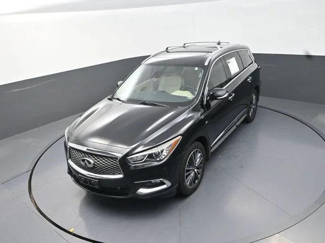 Used 2019 Black INFINITI LUXE image 14
