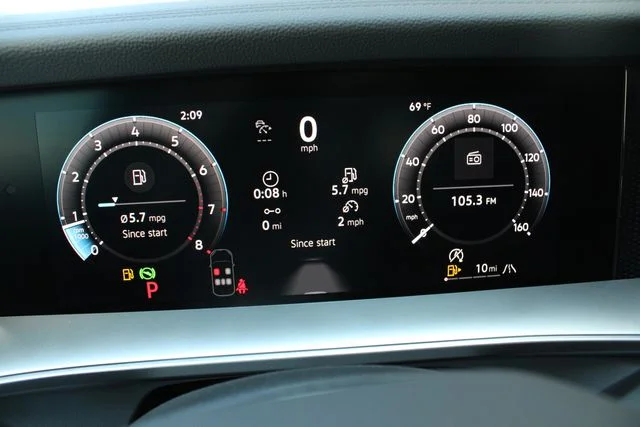 New 2026 Silver Volkswagen 2.0T SE image 10