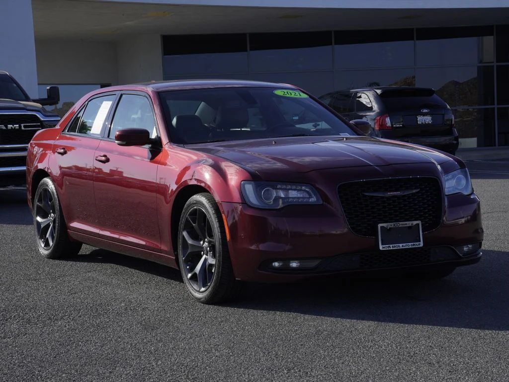 2021 Chrysler 300