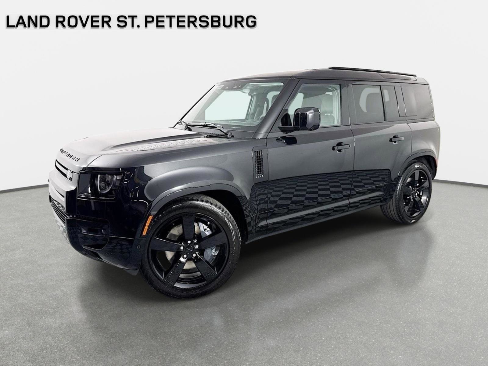 Used 2026 Santorini Black Land Rover X-Dynamic SE image 1