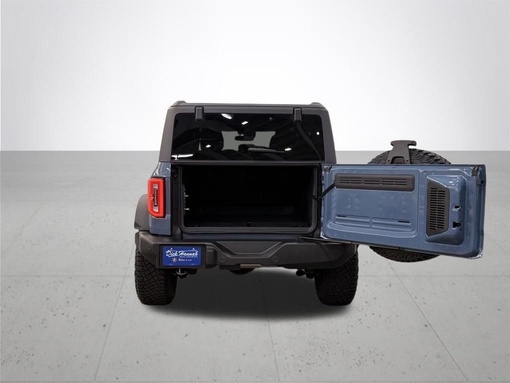 Used 2024 Gray Ford Wildtrak image 12