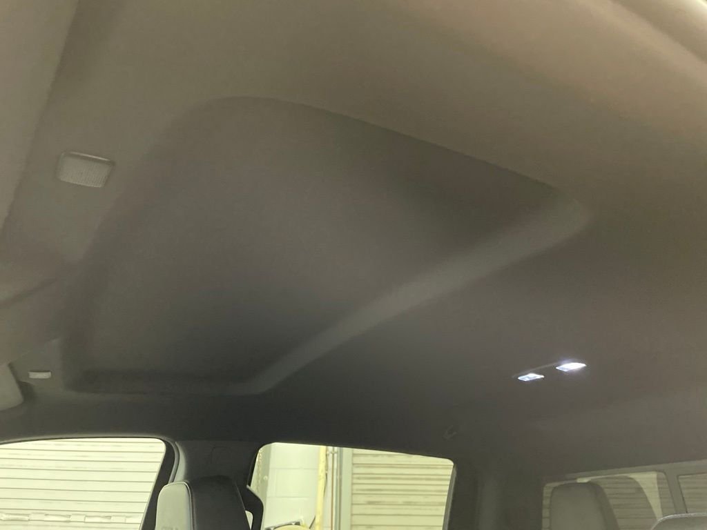 Used 2024 Red GMC AT4 image 18