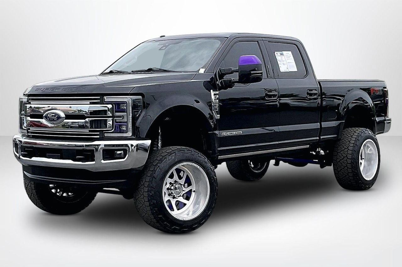 Used 2017 SHADOW BLACK Ford LARIAT image 3