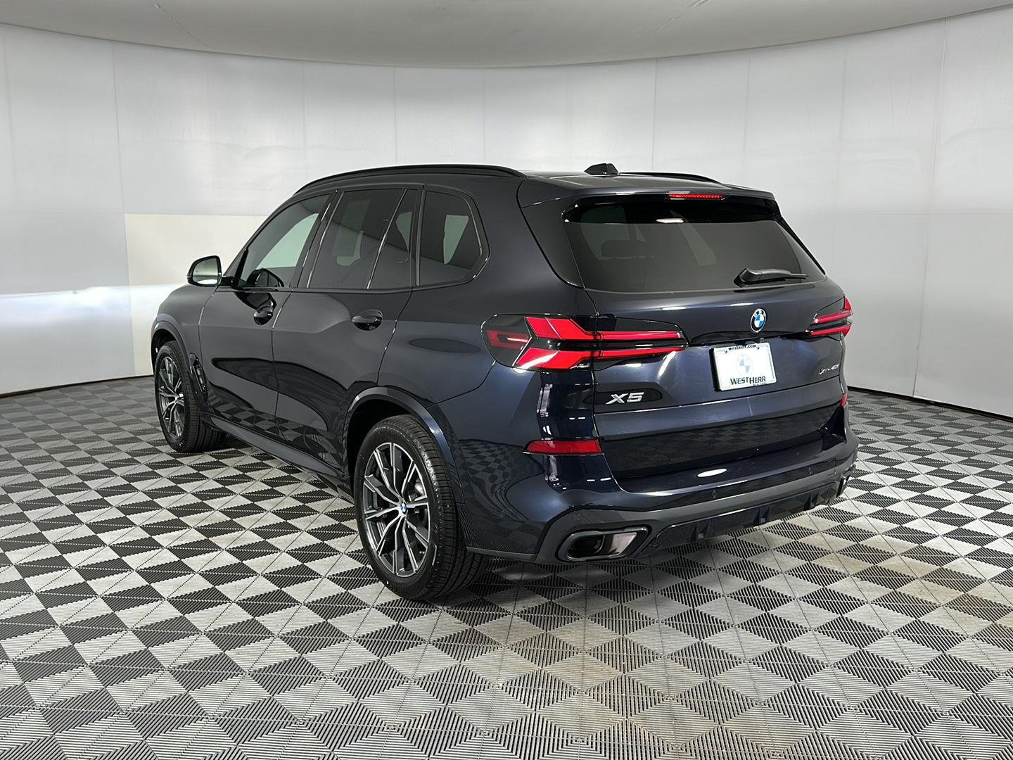 New 2026 Carbon Black Metallic BMW xDrive40i image 29