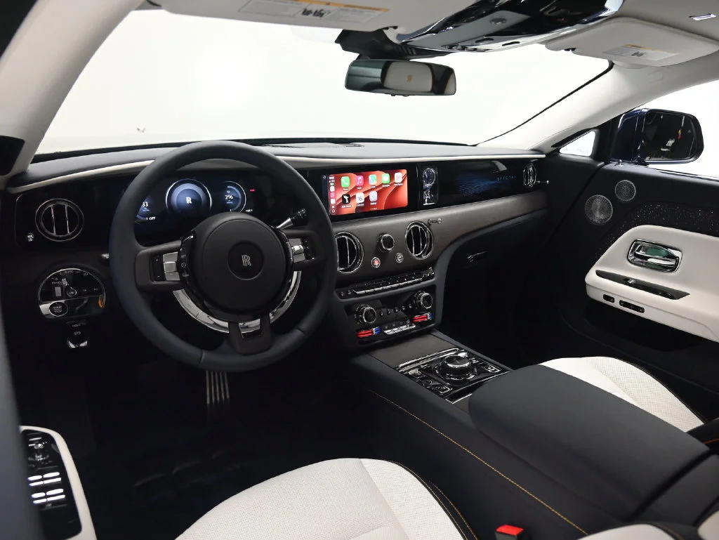 New 2027 Midnight Sapphire Rolls-Royce  image 11