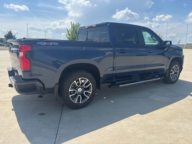 Used 2020 NORTHSKY BLUE METALLIC Chevrolet RST image 32