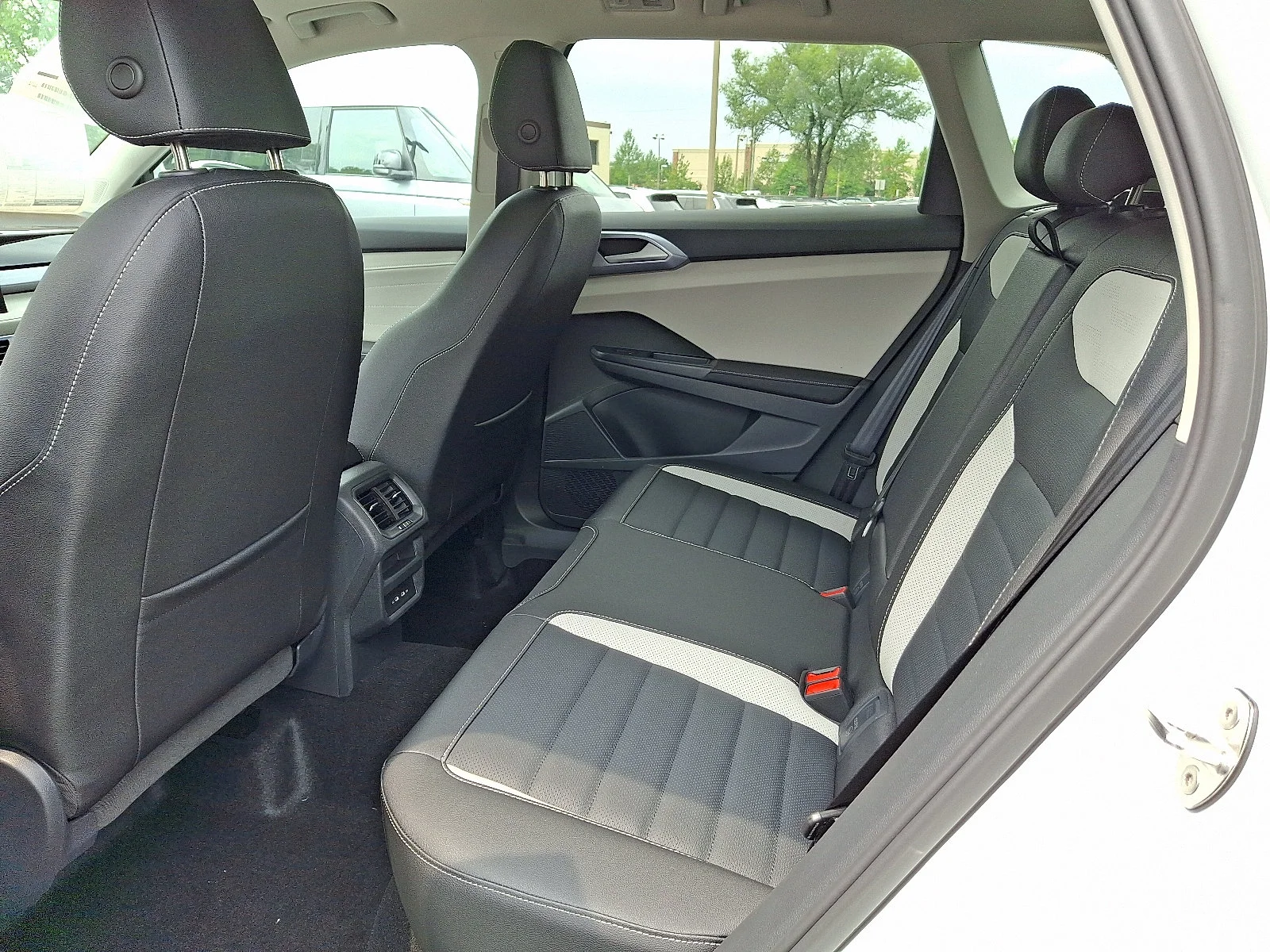 New 2026 Pure White Volkswagen SEL image 8