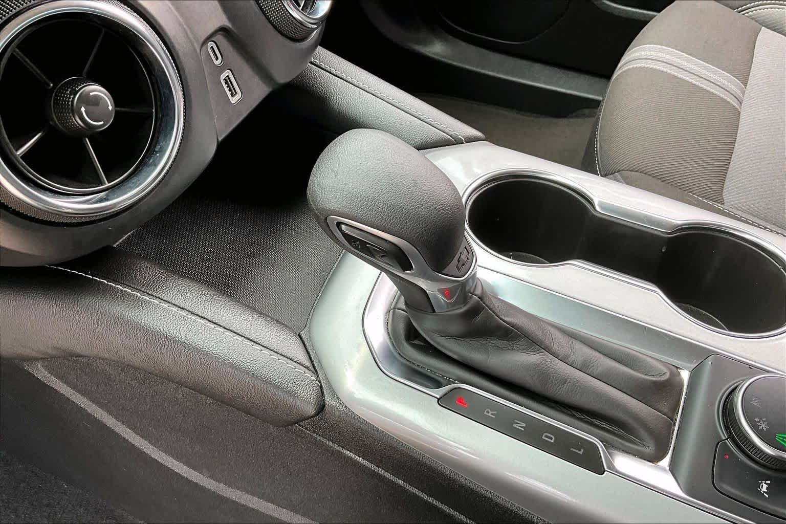 Used 2025 Sterling Gray Metallic Chevrolet LT image 15