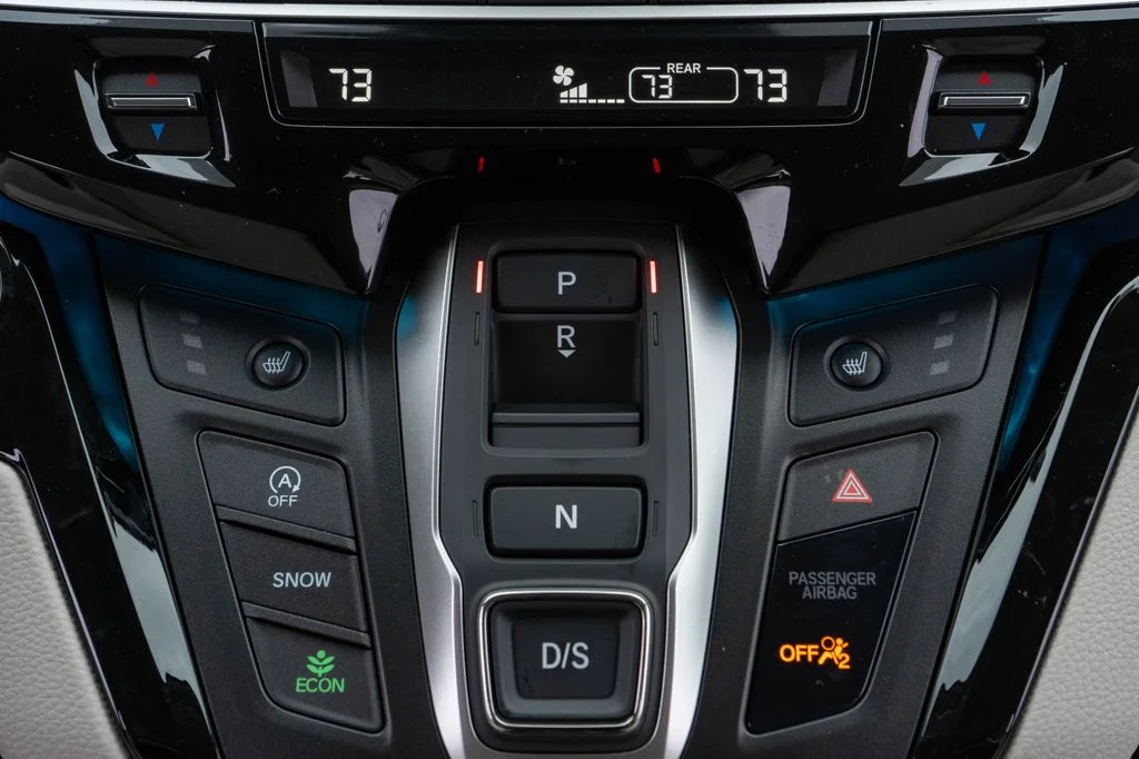 New 2026 Smoke Blue Pearl Honda Touring image 22