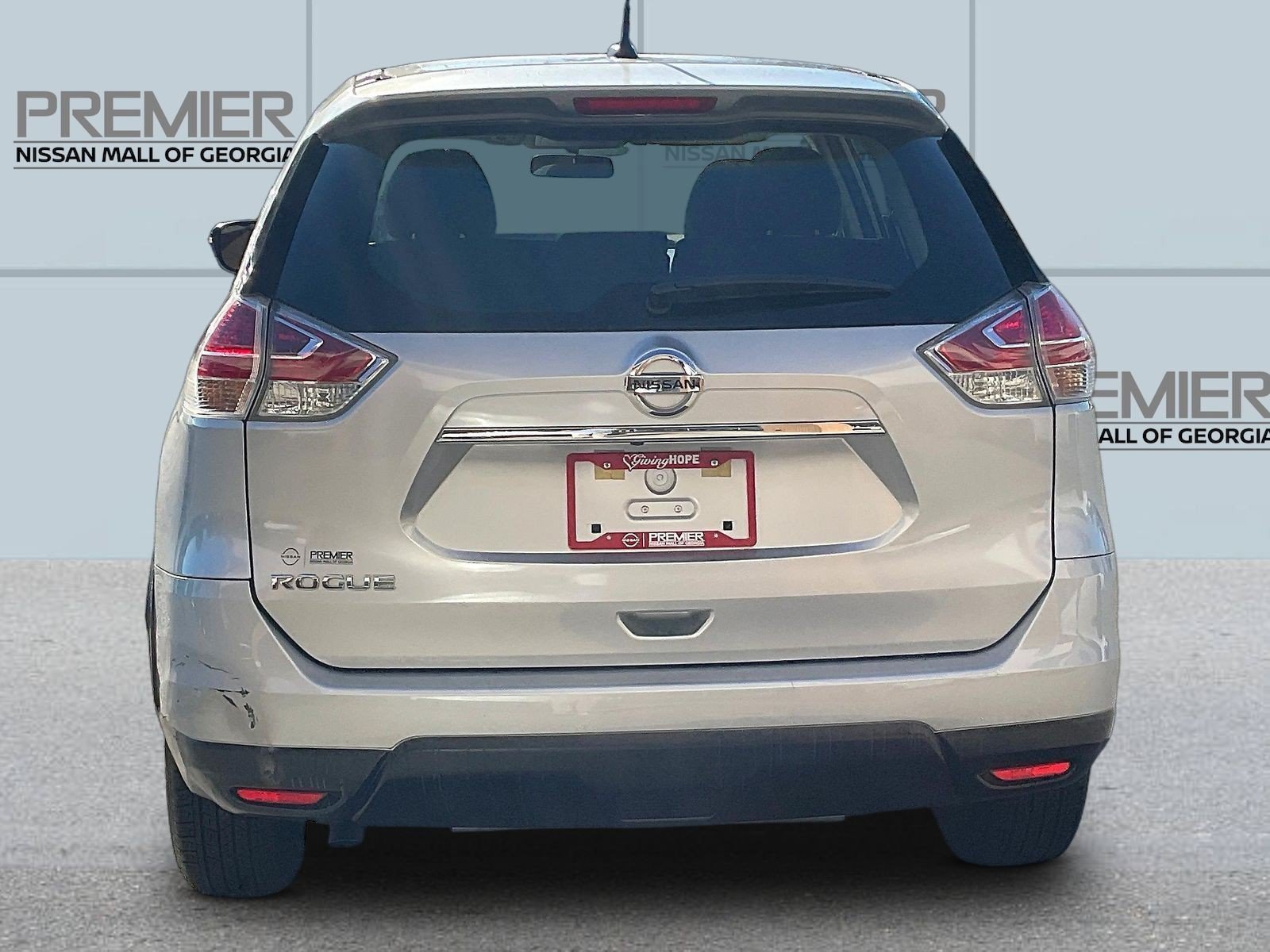 Used 2015 Silver Nissan S image 5