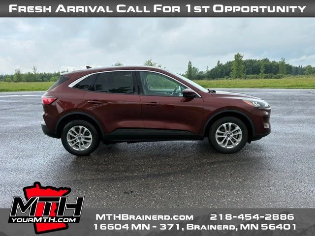 Used 2021 Brown Ford SE image 1