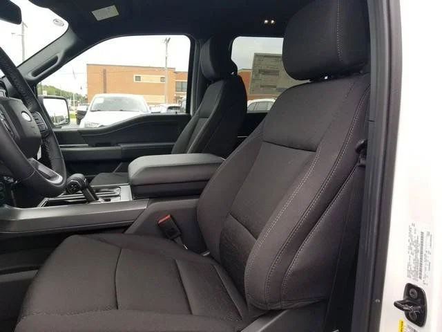New 2026 Oxford White Ford XLT image 16