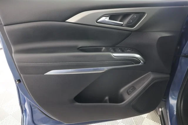Used 2024 Blue Chevrolet LT image 25