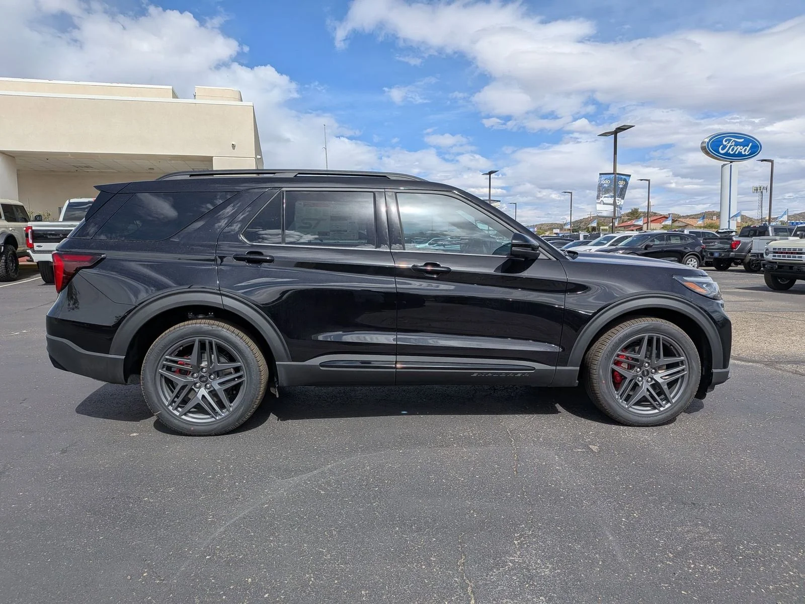 New 2026 Agate Black Metallic Ford ST image 4
